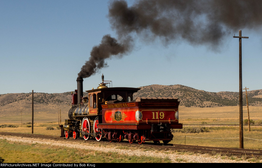 UP 119 in a run-by for park visitors